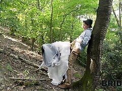 BRIDE4K. Runaway Bride’s Banging