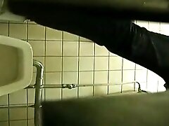 Asian WC Multiple Pad Change