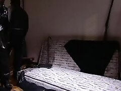 Jessica Fiorentino is an extremely hot hitwoman