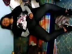 se masturba para el novio