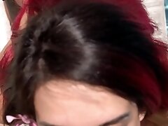 il fait chaud je le suce au bord de la piscine