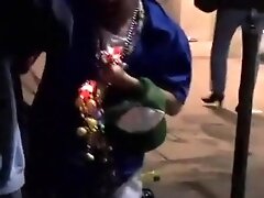 Girls Shake Tits For Mardi Gras Beads