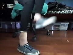 Barefoot Shoe Dangle - princess kaii