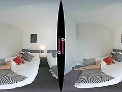 I'll Help You Wank featuring Selene - WankitNowVR