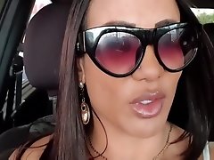 Ativa Seu App Mama Drive Nas Ruas Do Rj Atras De Pica . Treta Completa No Xv Red .. 8 Min - Bianca Naldy