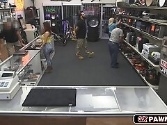 Smokin hot Brunette chick pawn her pussy in pawn shop